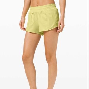 Lululemon hotty hot long 4” short size 8 lemon vibe